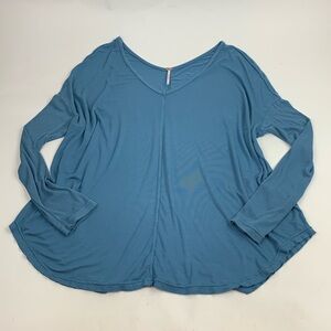 Free People Pullover Top shirt Blue Size Medium Raw hem oversized